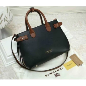 Women’s Burberry Banner Leather Tote Bag