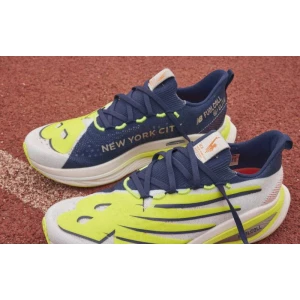 Men’s New Balance FuelCell SuperComp Elite V3 NYC Marathon Sports Shoes