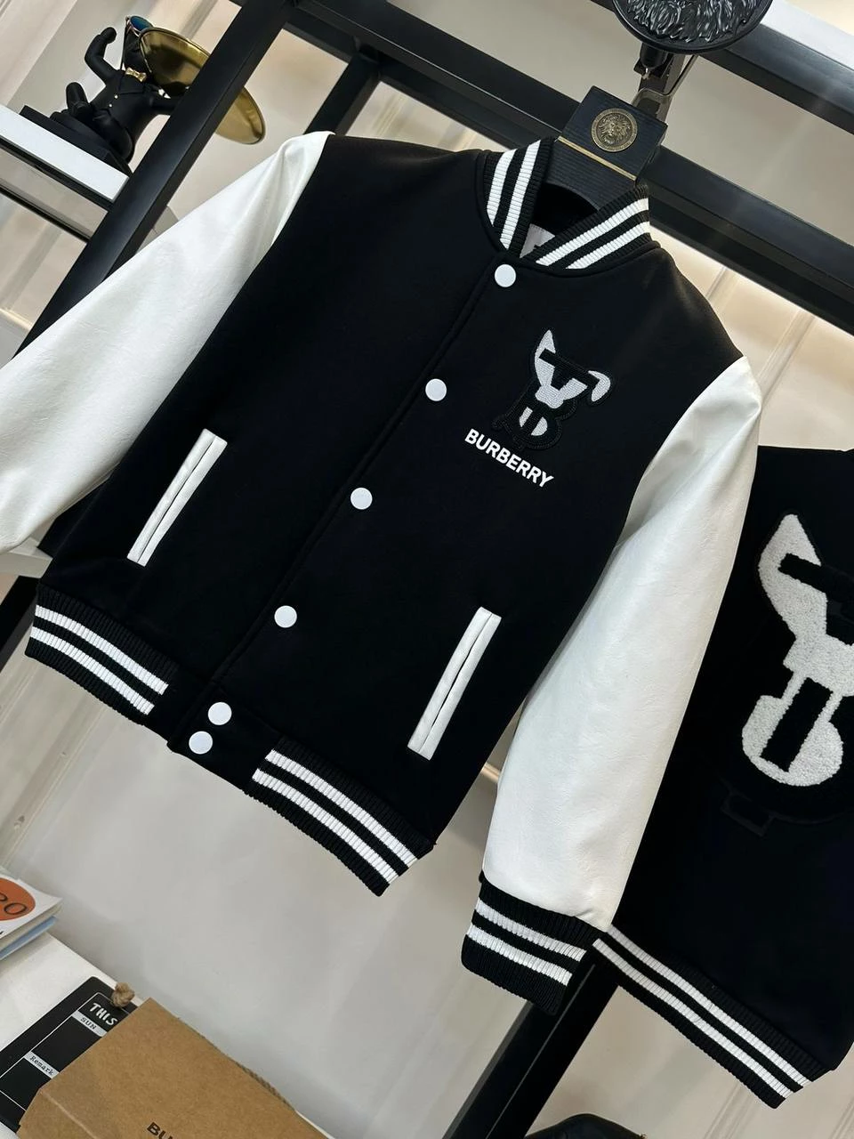 photo_2024-11-19_11-49-56