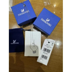 Women’s Authentic Swarovski Iconic Swan Necklace