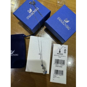 Women’s Authentic Swarovski Iconic Swan Necklace