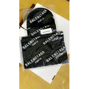 Unisex Balenciaga Winter Muffler & Cap Combo