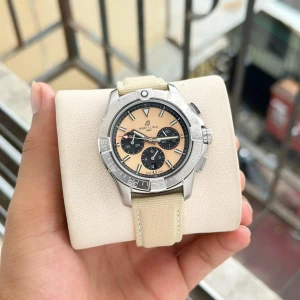 Men's Breitling Avenger B01 Premium Luxury Watch