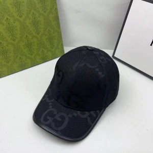 Gucci Jumbo GG Canvas Unisex Baseball Cap